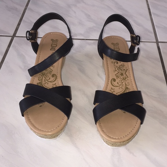 Brash Platform Sandals Size 11 - EUC - Picture 4 of 8
